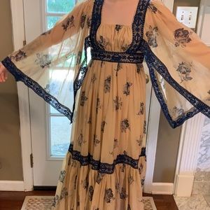 Vintage Blue Rose Cape Sleeve Gunne Sax Dress